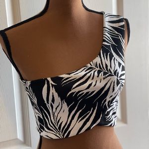 🔥🔥 2 for $15🔥🔥 Zara one shoulder top